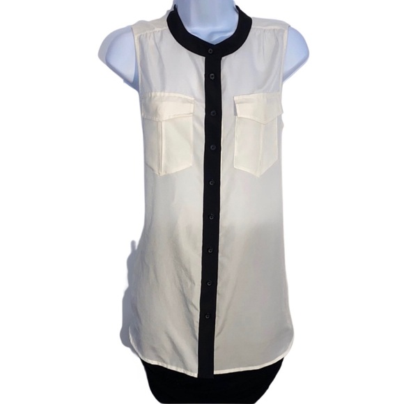 J. Crew Tops - J. Crew sleeveless oversized button down blouse in white with black trim size 6